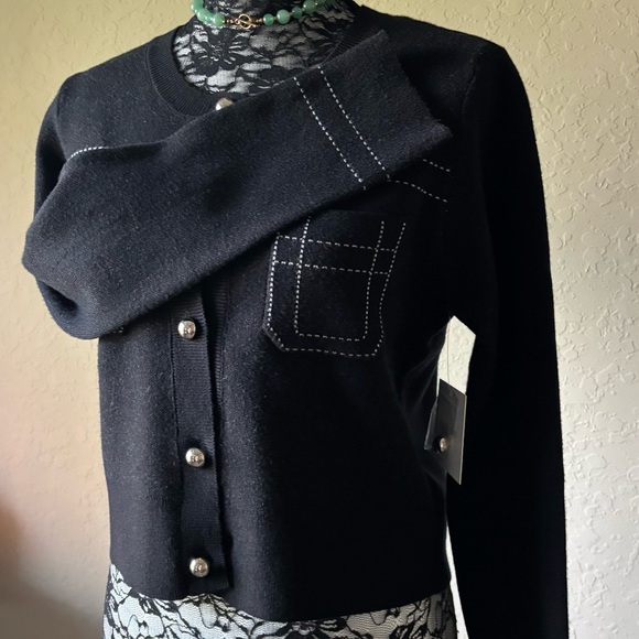 Ellen Tracy Black Cardigan Sweater. Buttons Up.NWT Size M - Picture 4 of 10